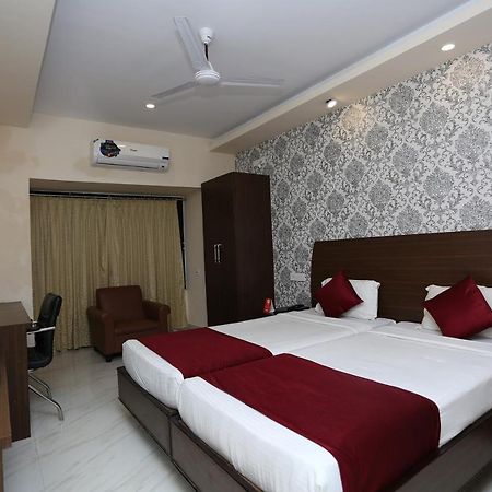 Hotel Railview בובנשוואר מראה חיצוני תמונה