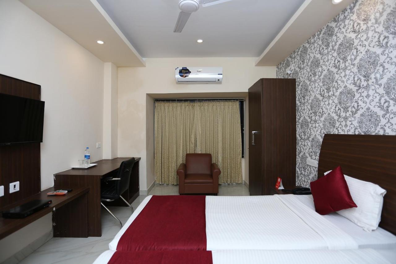 Hotel Railview בובנשוואר מראה חיצוני תמונה