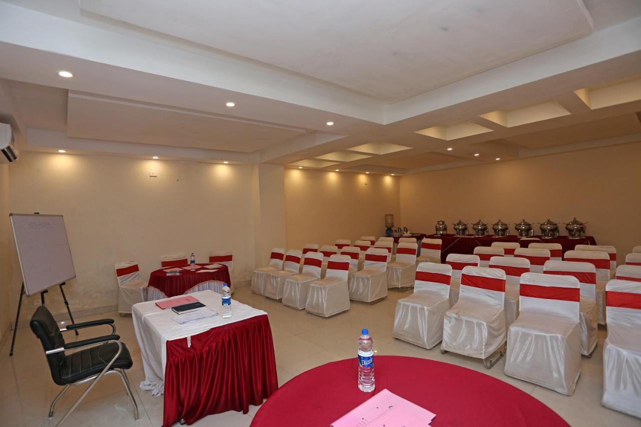 Hotel Railview בובנשוואר מראה חיצוני תמונה