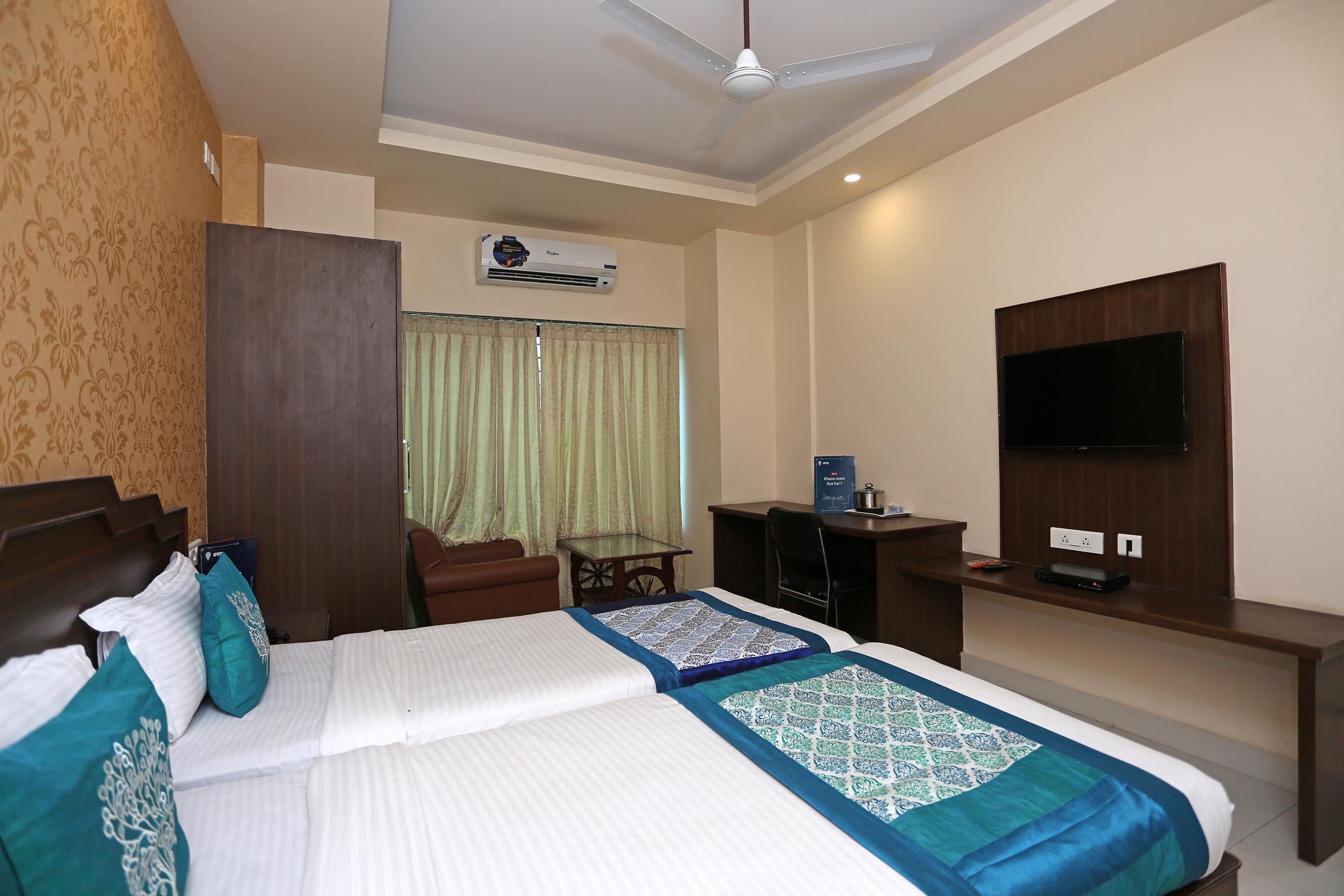 Hotel Railview בובנשוואר מראה חיצוני תמונה