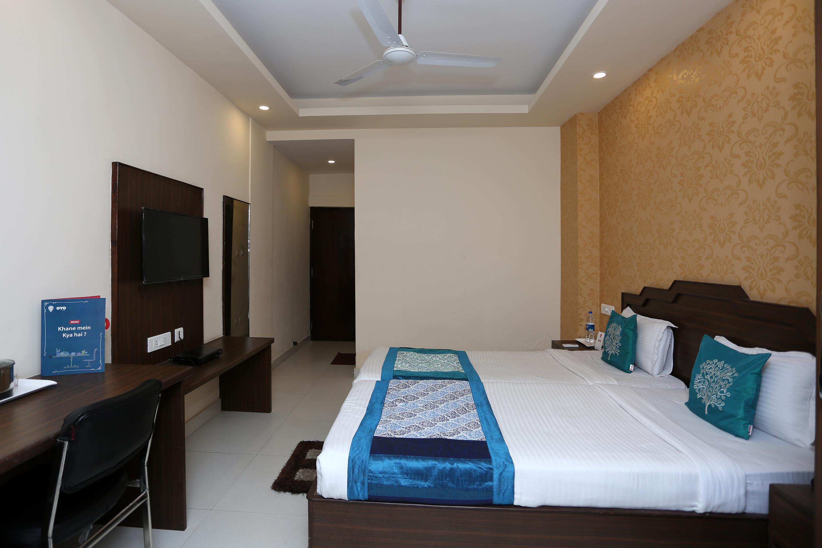 Hotel Railview בובנשוואר מראה חיצוני תמונה