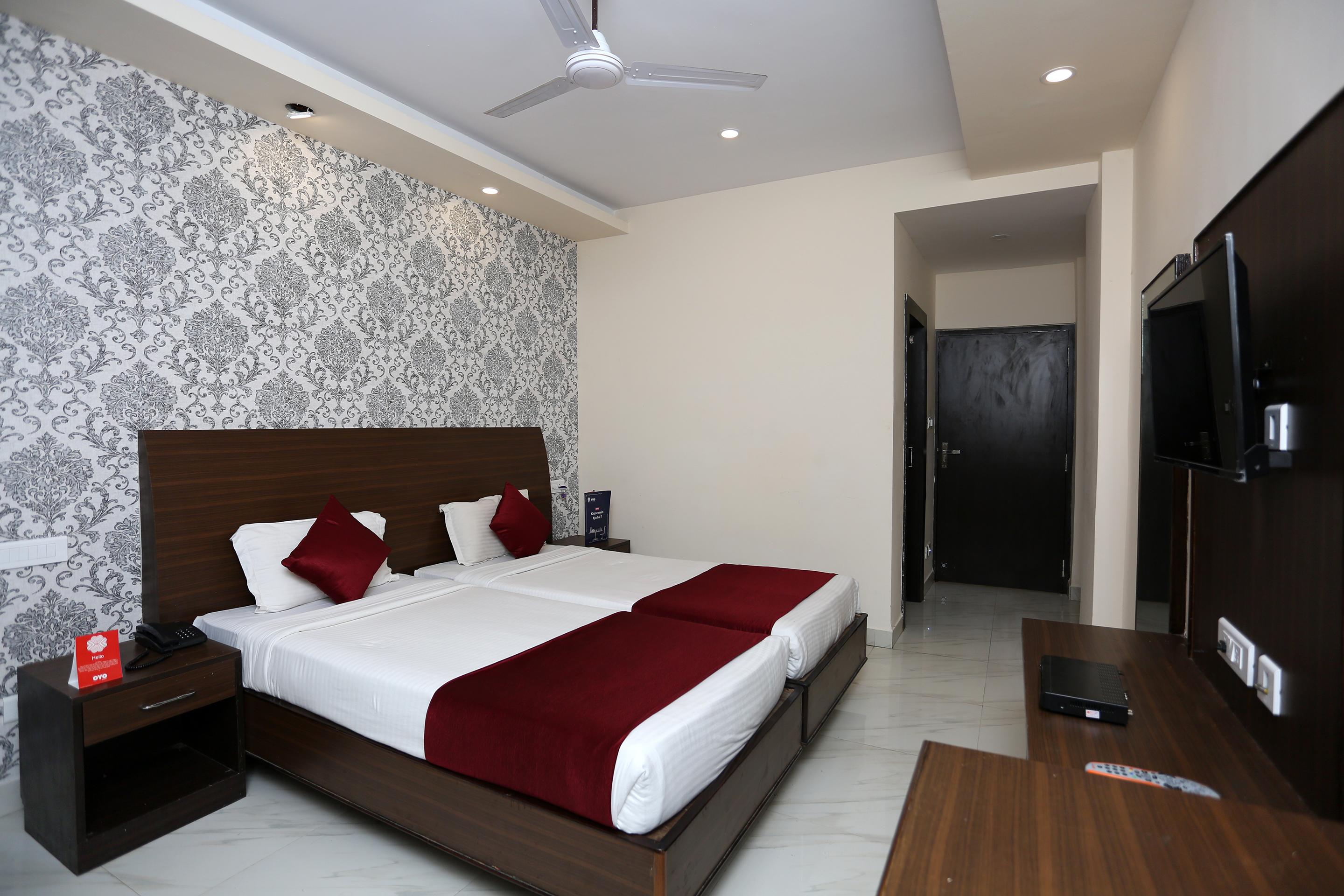 Hotel Railview בובנשוואר מראה חיצוני תמונה