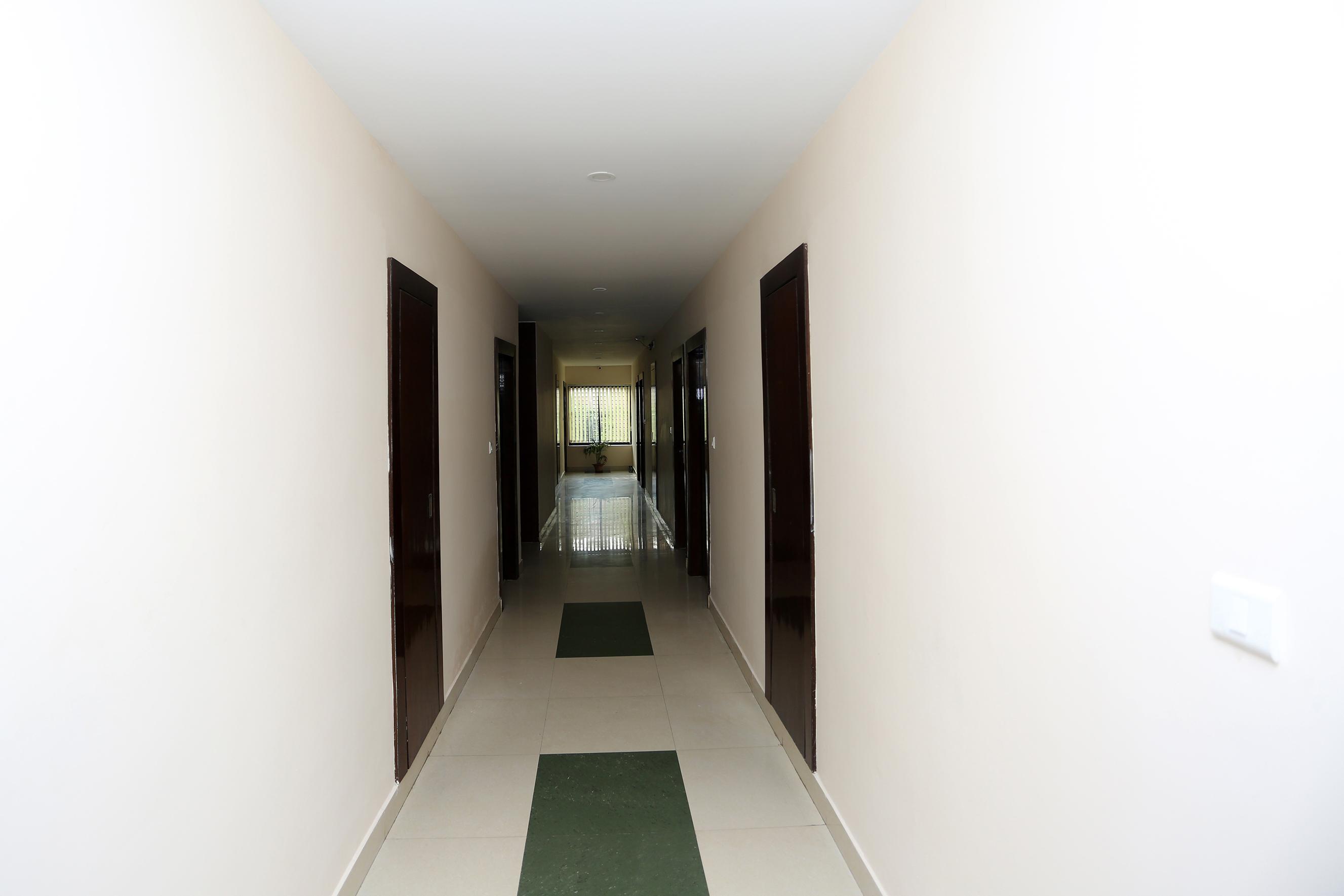 Hotel Railview בובנשוואר מראה חיצוני תמונה