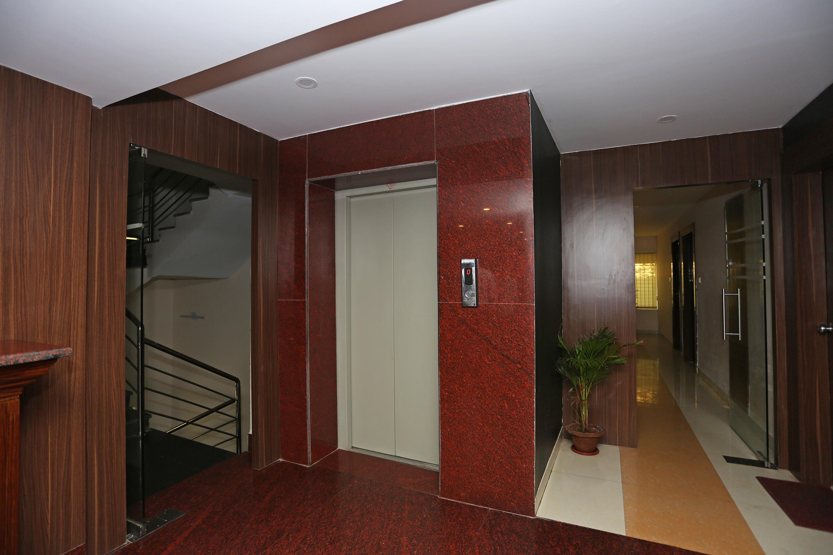 Hotel Railview בובנשוואר מראה חיצוני תמונה