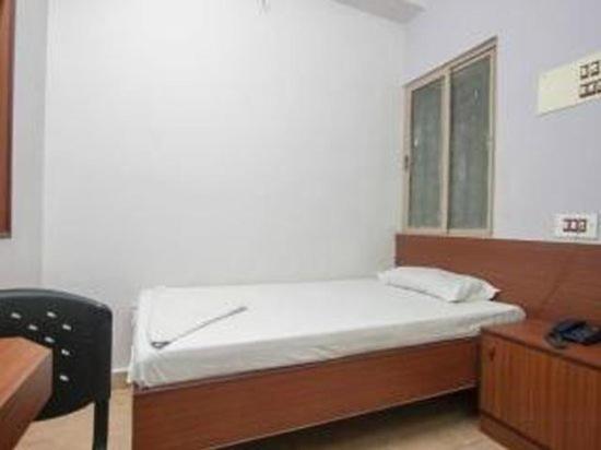 Hotel Railview בובנשוואר מראה חיצוני תמונה